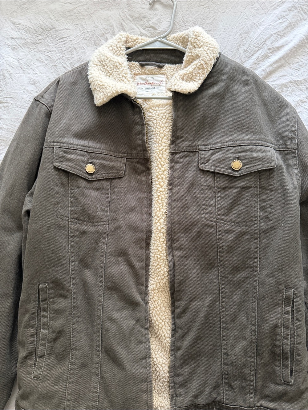 Men's Weatherproof Vintage Sherpa-Lined Trucker Jacket - Gray with Cream Sherpa